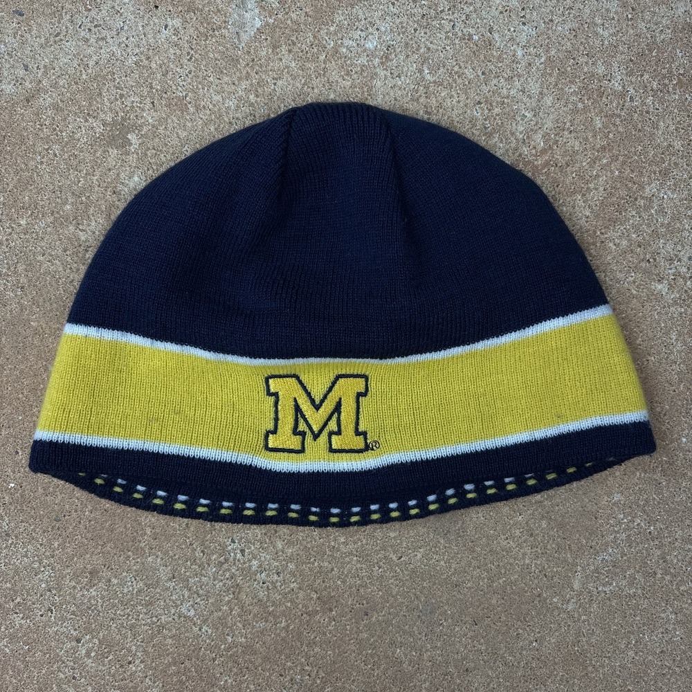 Vintage Michigan Wolverines Reversible Beanie Navy Maize Yellow Block M Knit Cap